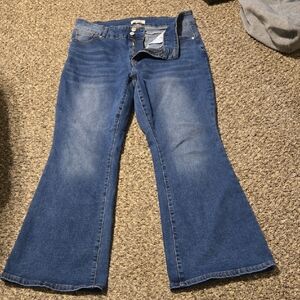Womens Wide Legged Jeans